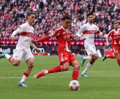 随着斯图加特2-4遭逆转，德甲最新积分榜出炉：拜仁提前4轮卫冕