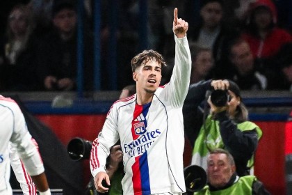 法甲最新积分榜出炉：巴黎圣日耳曼主场意外失利，争冠形势骤然升级