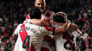 4-1！2-2！激情一夜，佛罗伦萨狂轰4球，狼队创造奇迹，巴列卡诺补时绝平