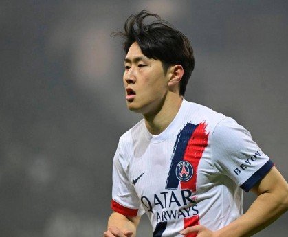 法甲榜首易主，巴黎圣日耳曼3连胜强势夺冠