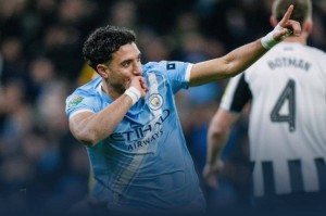 足坛一夜动态：国米8连斩都灵晋级决赛，曼城5-1纽卡宣战阿森纳