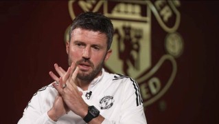 曼联已告知卡里克新帅遴选计划！想入围全凭战绩，卡帅深知成功非一人之功