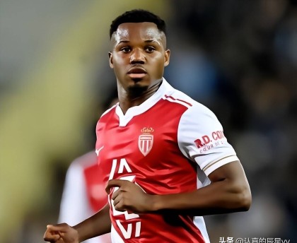 卖人赚1100万，梅西接班人在法甲重生，豪门账本比情怀更重要