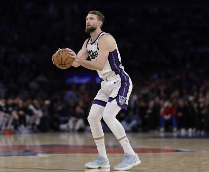 Shams：小萨博尼斯接受左膝半月板修复手术 本赛季报销